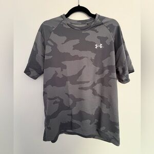 Under Armour | Men's Sz L | Gray Camo Short Sleeve Tee